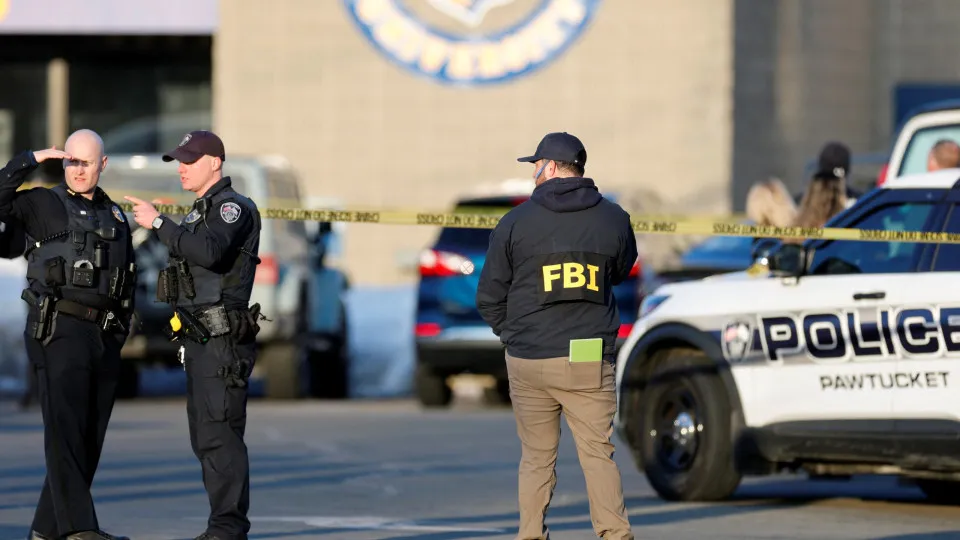 Vídeo e fotos mostram o momento do tiroteio em partida de hóquei nos EUA