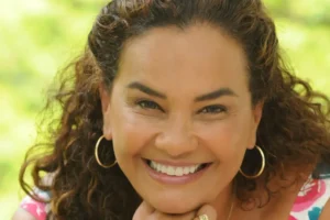 AVC: Famosos que sofreram derrames (alguns jovens demais)