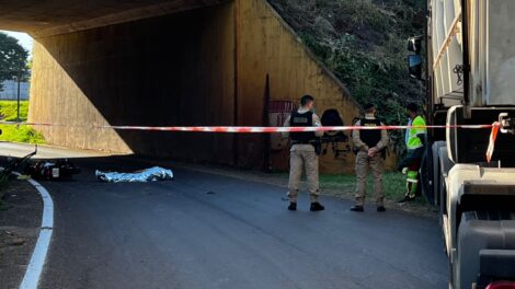 Acidente entre bicicleta e moto tira a vida de ciclista em Marialva