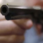 Agente do Serviço Secreto dos EUA atira acidentalmente na própria perna