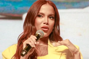 Anitta diz que irmão foi preso em Paris: "alguém ajuda!"