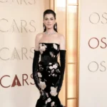 Anne Hathaway abre o coração sobre inseguranças com o corpo