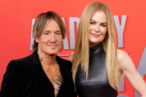 Após divórcio, Keith Urban aceita trabalho 'menor' para "pagar as contas"