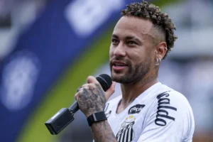 Arthur Melo sugere Juventus e diz que Neymar “se divertiria” na Itália