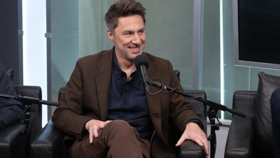 Astro de 'Scrubs', Zach Braff fala sobre alcoolismo