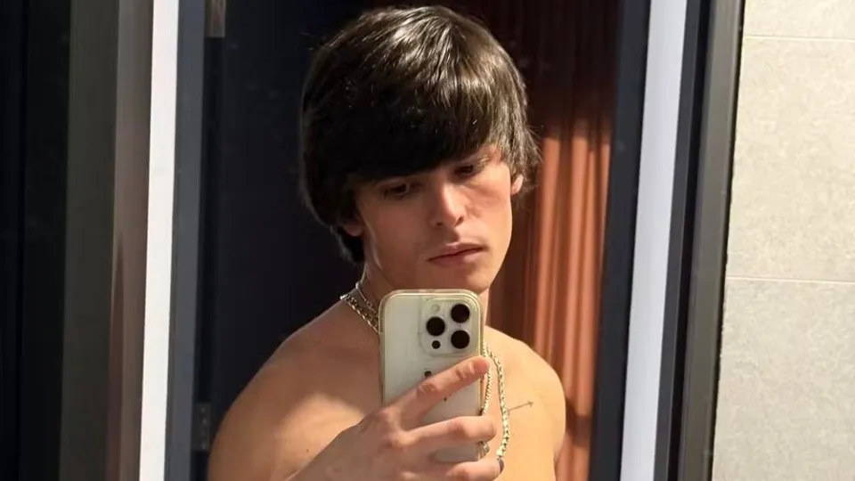 Ator de conteúdo adulto morre aos 28 anos e noivo se despede