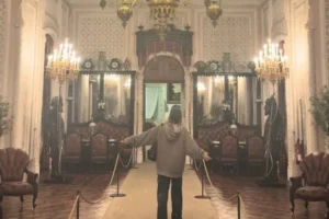 Atriz Sydney Sweeney visita Palácio em Sintra durante férias em Portugal