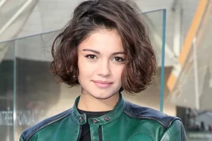 Ausência de Sophie Charlotte no Melhores do Ano repercute, e atriz assiste 'do sofá'