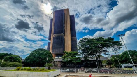 Banco Central reduz Taxa Selic para 14,75% ao ano