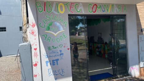 Biblioteca comunitária no Requião transforma sonho em espaço