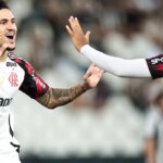 Brasileirão: Flamengo vence e mantém Botafogo na zona de rebaixamento