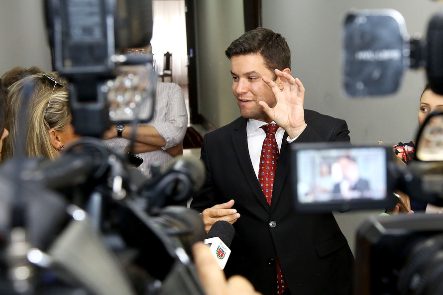 Câmara de Maringá pede urgência para votar Cidadania Honorária para pré-candidato ao Governo do Paraná