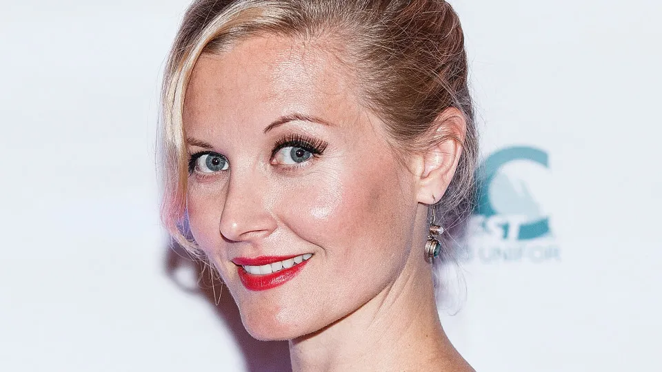 Carrie Anne Fleming, de 'iZombie' e 'Supernatural', morre aos 51 anos