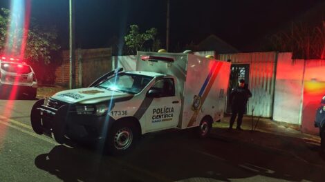 Casal com mandados de prisão por estupro é alvo de ocorrência policial em Maringá; homem morreu no local