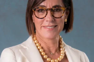 Christiane Torloni se despede de Dennis, pai de seus gêmeos