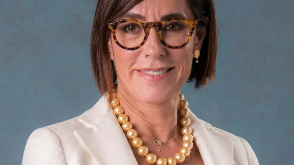 Christiane Torloni se despede de Dennis, pai de seus gêmeos