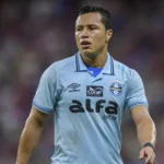 Cirurgia de Marlon é bem sucedida e jogador do Grêmio deve ter alta neste domingo