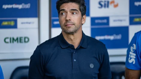 Com 11º título, Abel se isola como o técnico mais campeão do Palmeiras