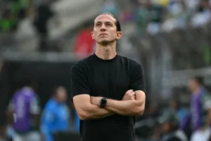 Com queda do campeão Filipe Luís, Brasileirão tem 4 técnicos demitidos em 4 rodadas