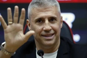 Crespo é quinto técnico demitido no Brasileirão em 2026