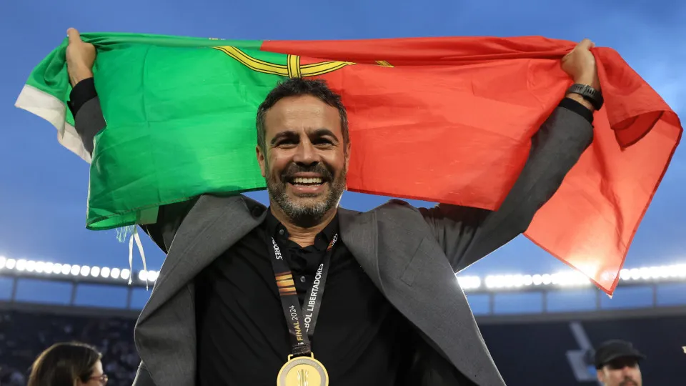 Cruzeiro negocia contratação de técnico português Artur Jorge