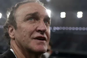 Cuca cita caso de estupro e diz que 'está fazendo muito pela causa'