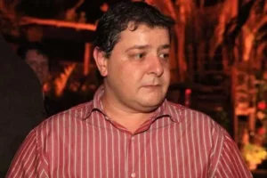 Defesa de Lulinha pede que Dino barre quebra de sigilo em CPI também