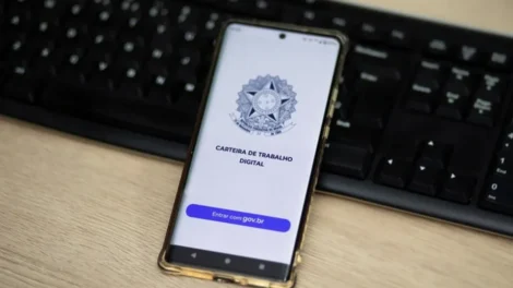 Desemprego fica em 5,4% no trimestre encerrado em janeiro, segundo IBGE