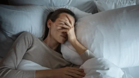 Dias de onda de calor podem agravar apneia do sono, aponta pesquisa