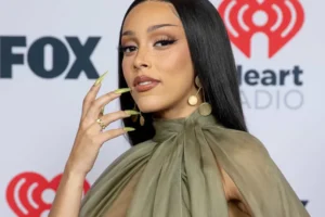 Doja Cat revela por que responde a haters nas redes