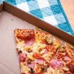 Dono de pizzaria diz não saber causa de intoxicação que matou mulher na Paraíba