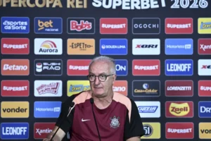 Dorival mantém convicções e firma postura em meio a pressão no Corinthians