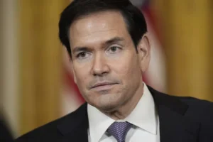 EUA ordenam retirada de diplomatas não essenciais da Arábia Saudita