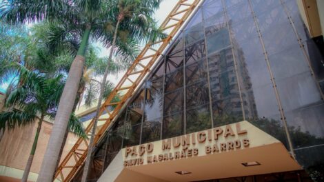 Em assembleia, servidores da Prefeitura de Maringá aprovam reajuste de 4,5% e criação de piso salarial para operacionais