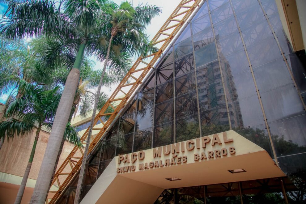 Em assembleia, servidores da Prefeitura de Maringá aprovam reajuste de 4,5% e criação de piso salarial para operacionais