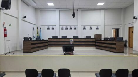 Em segunda discussão, Câmara de Sarandi aprova aumento de cadeiras, criação de férias e 13º para prefeito e vereadores