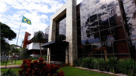 Empresa de São Paulo vence licitação para fornecimento de "Vale-Cultura" para servidores da Câmara de Maringá