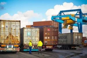 Empresa investigada por relação com PCC exporta ao Panamá carga do SUS vetada pela Anvisa