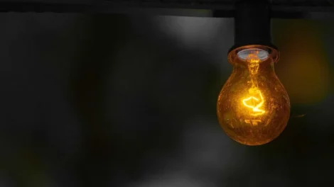 Equatorial convoca 1,45 milhão para garantir isenção na conta de luz