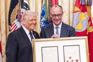 Estamos na mesma página sobre Irã, diz premiê da Alemanha ao lado de Trump