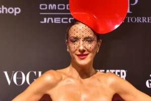 Estou chegando aos 50 segura, me cobrando menos e aproveitando mais, diz Ticiane Pinheiro