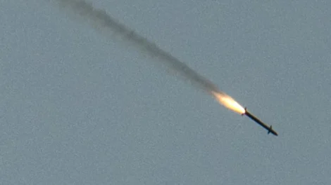 Europa entra em alerta após Irã lançar mísseis de longo alcance