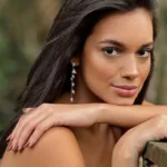 Ex-BBB Alane Dias é atropelada por moto no Rio de Janeiro