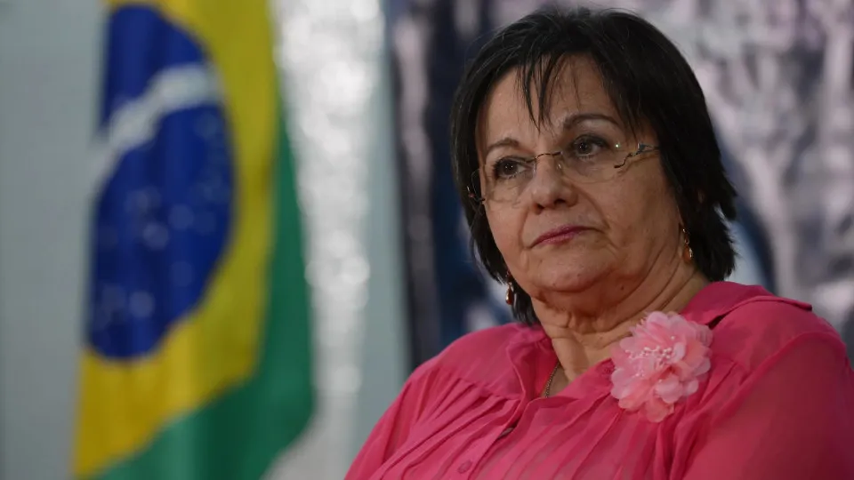 Ex-marido e mais três viram réus por ataques virtuais contra Maria da Penha