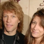 Famosos que se casaram com os namorados da escola