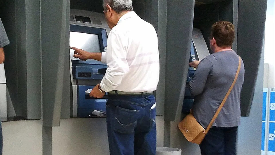 Febraban alerta sobre golpe do falso gerente