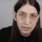 Felca recebe mensagem agressiva reclamando de lei que leva seu nome