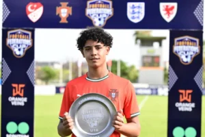 Filho de Cristiano Ronaldo faz testes no Real Madrid