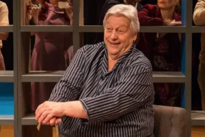 Fulvio Stefanini recebe alta após infecção e confirma retorno aos palcos