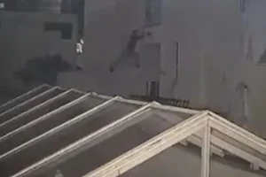 “Homem-Aranha” é preso após escalar prédio e invadir apartamento em SP